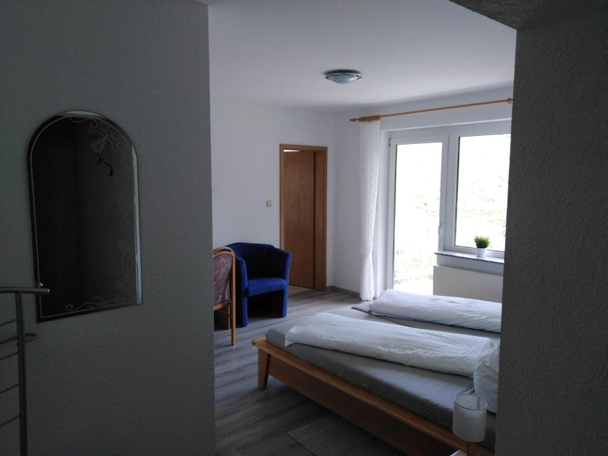 Zimmer Ohne Fruehstueck In Der Forellenzucht Burgen  Zewnętrze zdjęcie